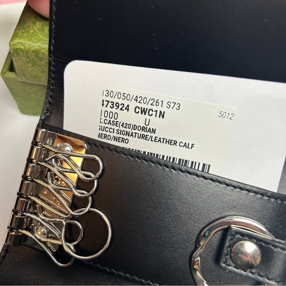 Gucci GUCCISSIMA Key holder case. Leather trifold Key Wallet. Black. Silver - Picture 6 of 8